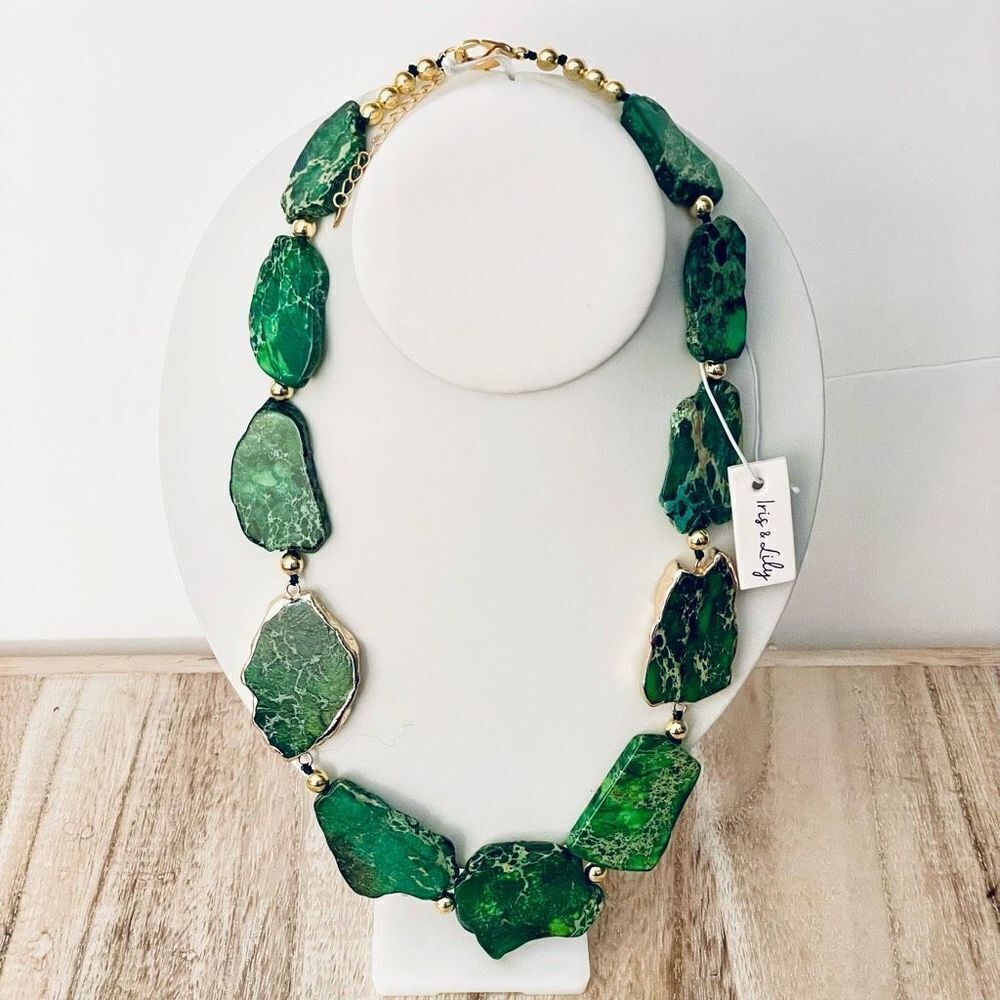 NWT Iris & Lily Gorgeous genuine Green Jasper gemstone Gold Necklace